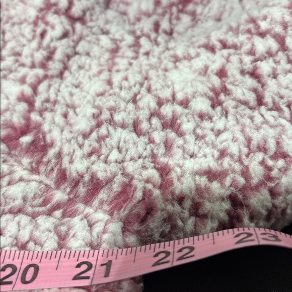 Realtree Sherpa quarter zip pull over,lined,hip pockets,camo trim, warm & cozy - Picture 10 of 11